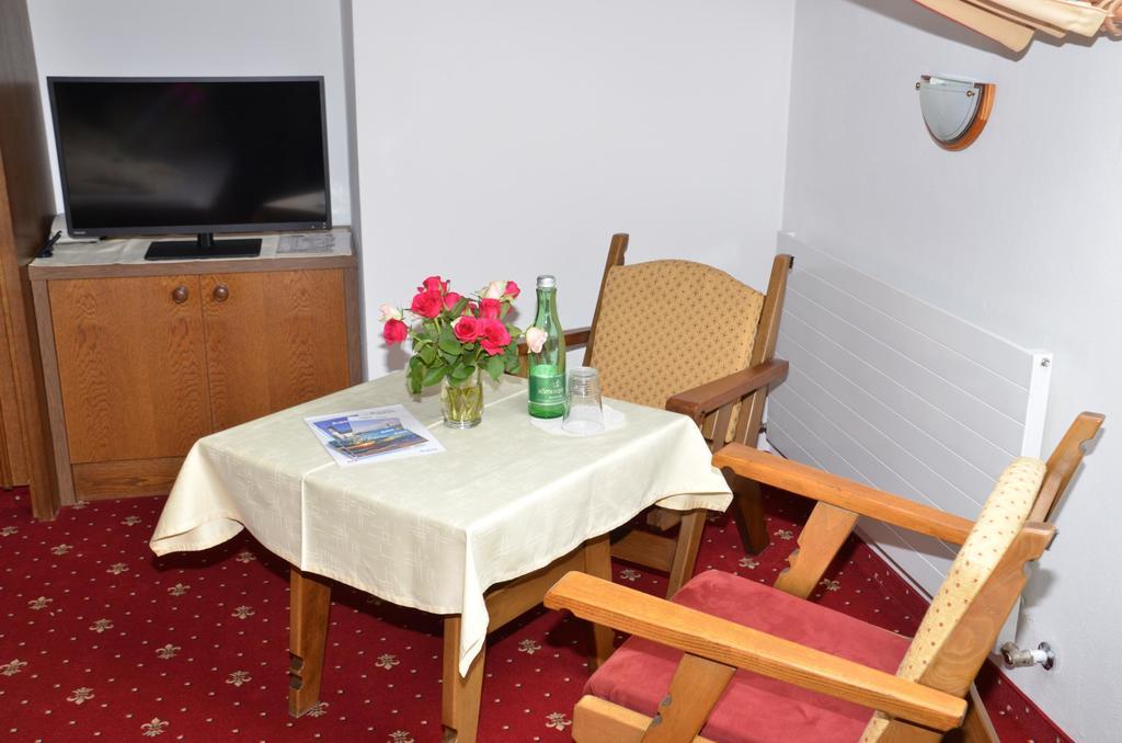 Pension Spiegl Seefeld in Tirol Exterior photo